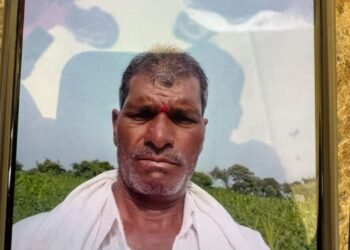 पोपट पवार यांनी विष प्राशन करून केली आत्महत्या