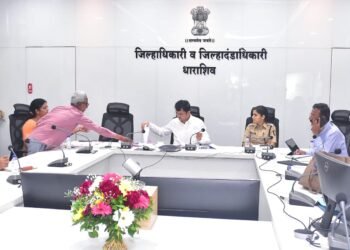 लोकशाही दिनात आलेल्या तक्रारींचे तातडीने निराकरण करा जिल्हाधिकारी कीर्ती किरण पूजार