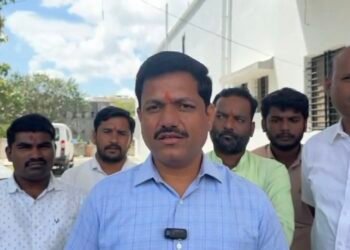 शासनाने आरोग्याच्या विषयात राजकारण करू नये — कैलास पाटील