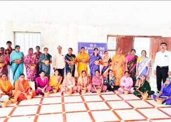 रोटरी क्लब मुरूम सिटीतर्फे तुळशी वृंदावन वाटप कार्यक्रम यशस्वीरीत्या संपन्न